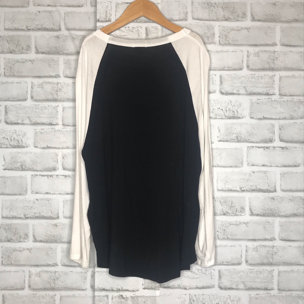 NWT Black and White Garage Long Sleeve Top - Picture 5 of 8